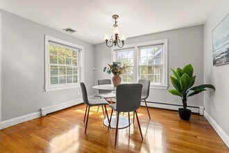 334 Mystic St in Arlington, MA - Building Photo - Building Photo