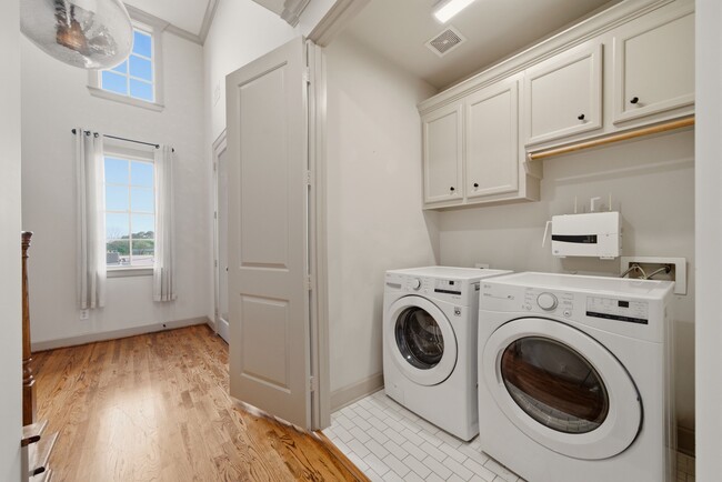 property at 6527 Clarewood Oak Estates Ln