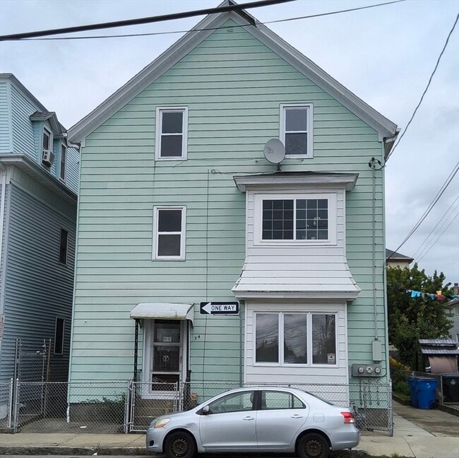 property at 34 Canoniciuos St