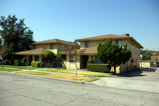 3886 N Lugo Ave in San Bernardino, CA - Building Photo - Building Photo