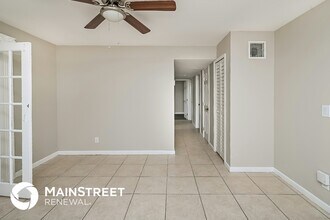 4317 W Bay Ave in Tampa, FL - Building Photo - Building Photo