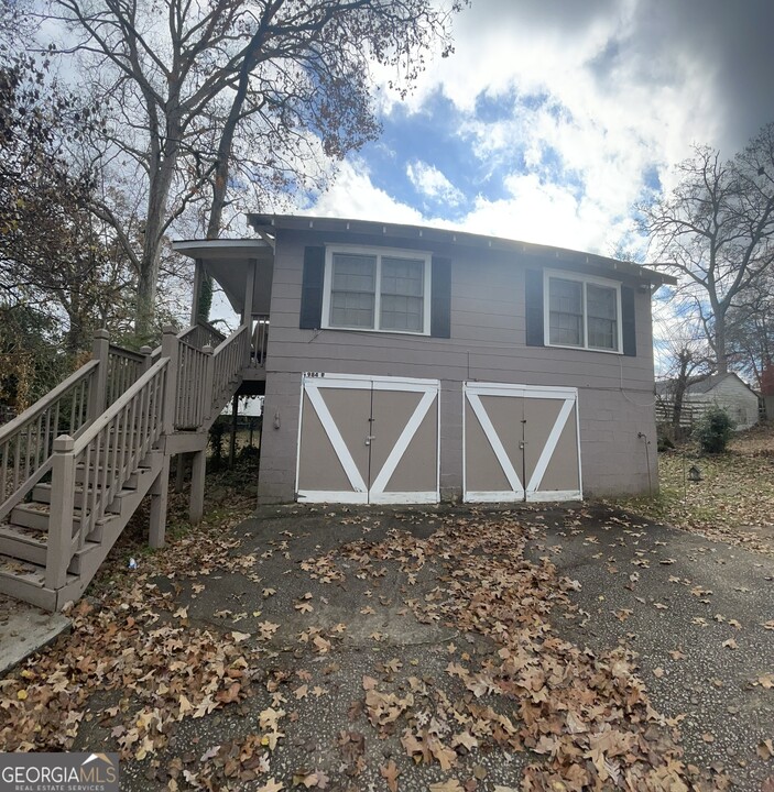 984 Byron Dr SW in Atlanta, GA - Building Photo