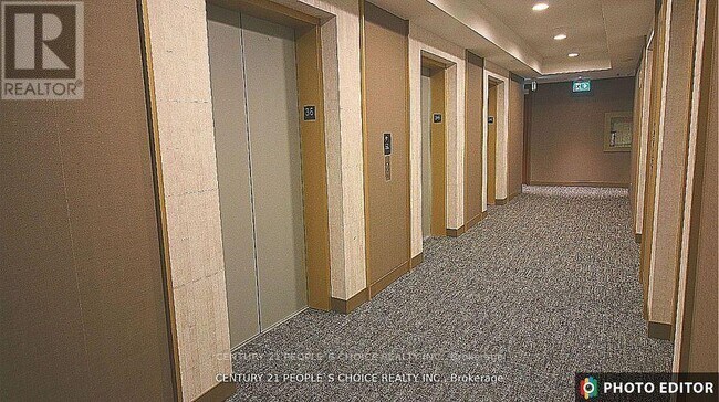 7890 Jane St in Vaughan, ON - Building Photo - Building Photo