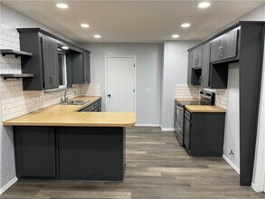 11928 SW 7th St in Yukon, OK - Building Photo - Building Photo