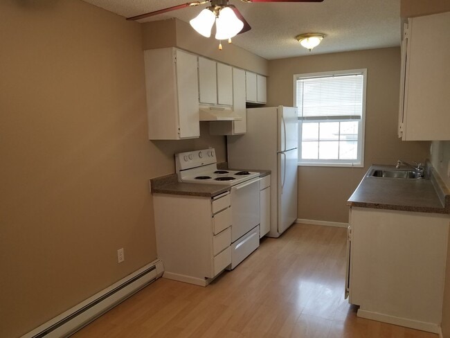 1115 S Cherry St in Spokane, WA - Building Photo - Building Photo