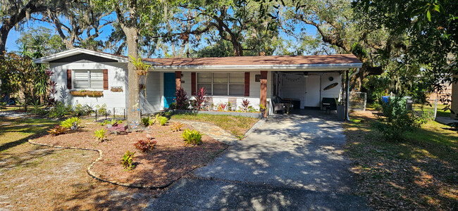 1902 E Hamilton Ave in Tampa, FL - Building Photo - Building Photo