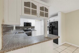 5070 Ponderosa Ln in Haverhill, FL - Building Photo - Building Photo