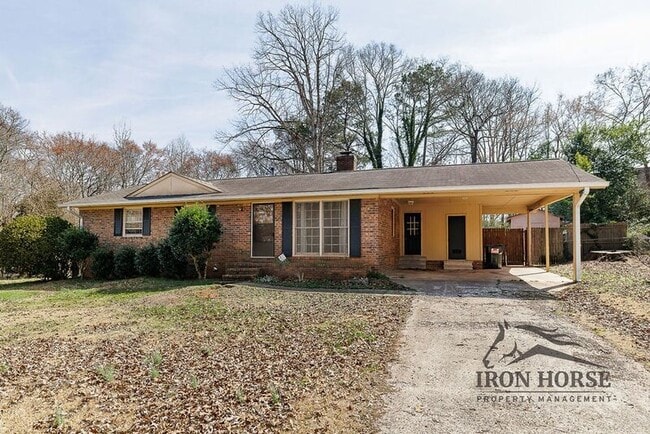 property at 190 Brentwood Dr