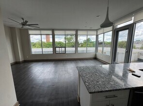 600 East Ave in Rochester, NY - Building Photo - Building Photo