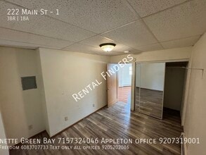 222 E Main St in Chilton, WI - Building Photo - Building Photo