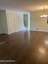 38 Worthington Ct in Freehold Township, NJ - Building Photo - Building Photo
