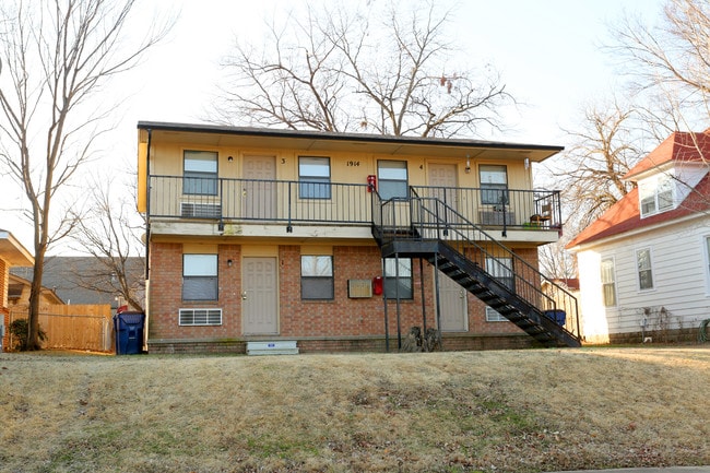 1914 S N St in Fort Smith, AR - Foto de edificio - Building Photo