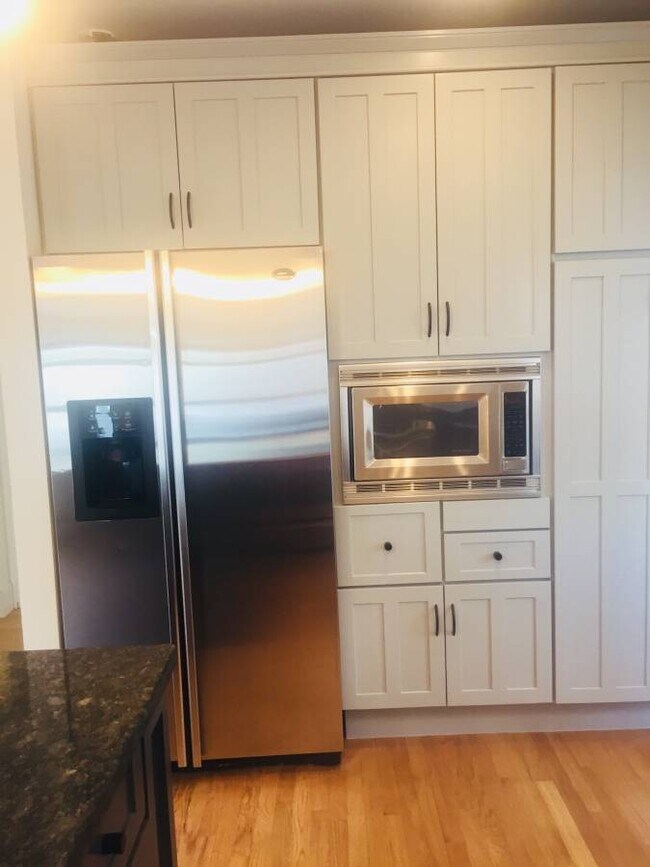 28 Ward St, Unit 1 in Boston, MA - Building Photo - Building Photo
