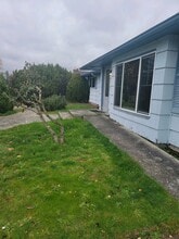 10617 Westwood Dr SW in Tacoma, WA - Building Photo - Building Photo