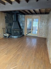 829 Julie Ln in South Lake Tahoe, CA - Building Photo - Building Photo