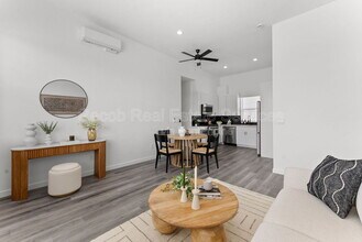 5256 Adams Ave in San Diego, CA - Building Photo - Building Photo