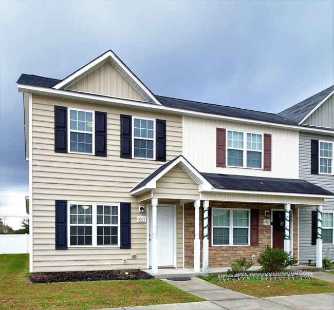 4001 Grandeur Ave in Jacksonville, NC - Building Photo - Building Photo