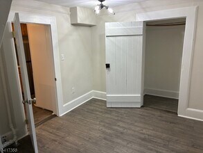 36 Cross St in Montclair, NJ - Building Photo - Building Photo