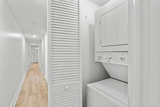 3538 10th St NW, Unit B in Washington, DC - Building Photo - Building Photo
