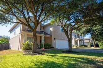 9516 Castle Pines Dr in Austin, TX - Building Photo - Building Photo