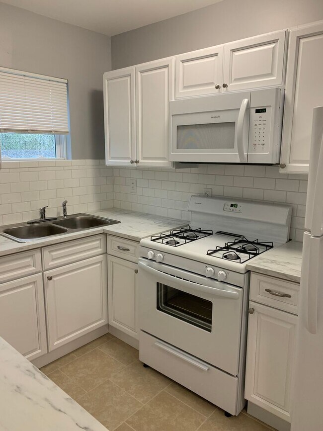 4172 E Galbraith Rd in Cincinnati, OH - Building Photo - Building Photo