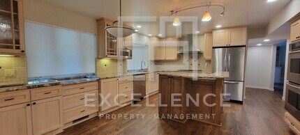 2233 Glenkirk Dr in San Jose, CA - Building Photo - Building Photo