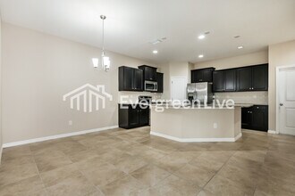 32869 Woodthrush Way in Wesley Chapel, FL - Building Photo - Building Photo