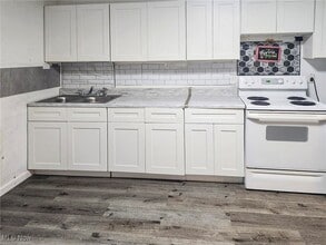 120 Logan Ave in Mingo Junction, OH - Building Photo - Building Photo