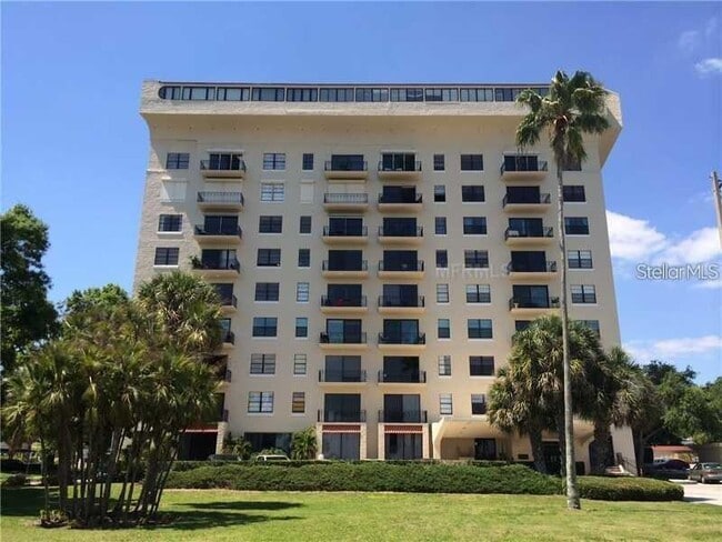 property at 2109 Bayshore Blvd