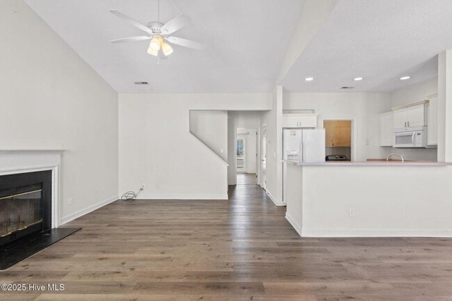 321 S Kerr Ave in Wilmington, NC - Building Photo - Building Photo