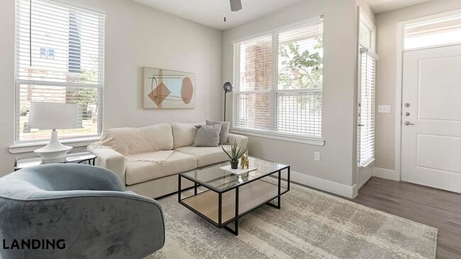 729 Junction Dr, Unit C101 in Allen, TX - Foto de edificio - Building Photo