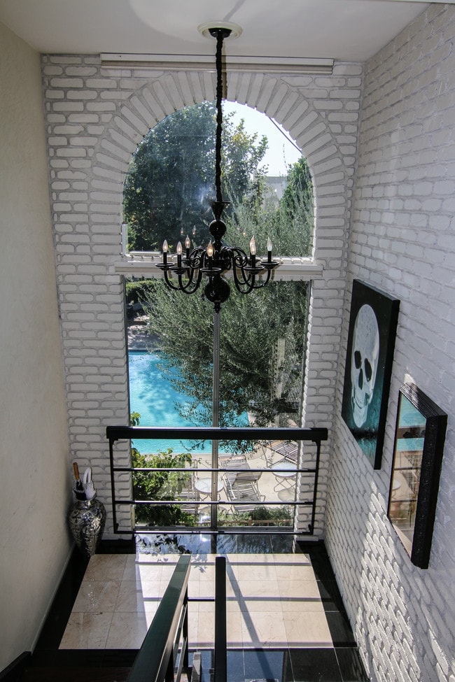 5323 Coldwater Canyon Ave in Los Angeles, CA - Building Photo - Building Photo