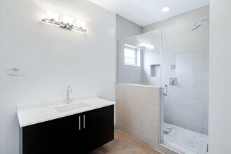 2554 Salmon St in Philadelphia, PA - Building Photo - Building Photo