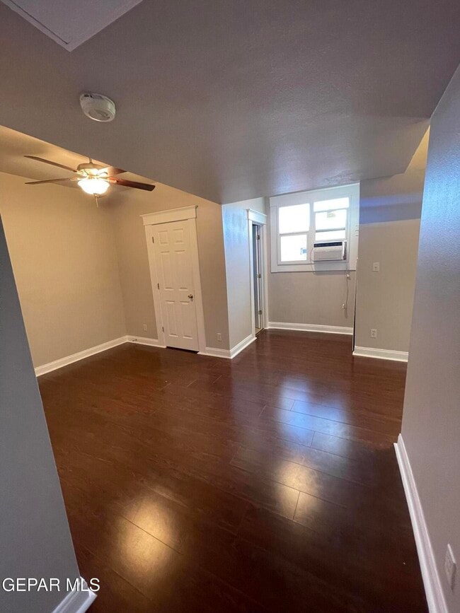 property at 521 W Missouri Ave