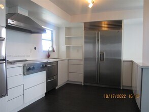 3180 S Ocean Dr, Unit 1008 in Hallandale Beach, FL - Foto de edificio - Building Photo