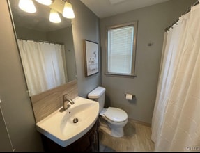 202 Stafford Ave in Syracuse, NY - Foto de edificio - Building Photo