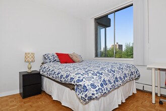 00905 in Vancouver, BC - Building Photo - Building Photo