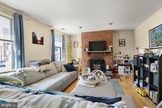 2043 Spring Garden St-Unit -1F in Philadelphia, PA - Building Photo - Building Photo