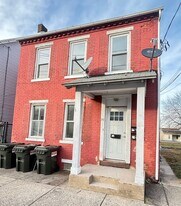 20 W Union Blvd in Bethlehem, PA - Building Photo