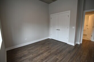 3833 N Broadway in Chicago, IL - Building Photo - Building Photo