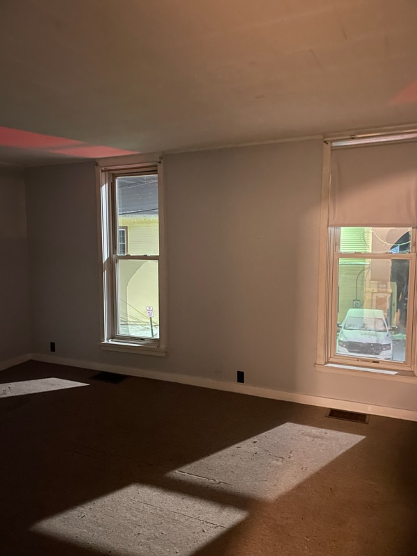 62 Main St in Philadelphia, NY - Foto de edificio - Building Photo