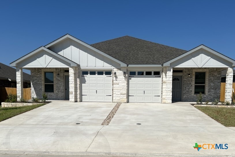 5221 Rose Gdn Lp in Killeen, TX - Building Photo