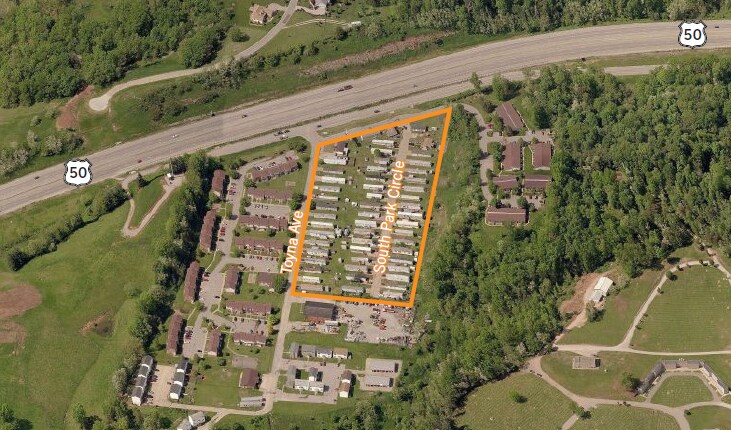 1 S Park Villa Trailer Ct in Parkersburg, WV - Foto de edificio