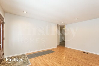 9045 Stardust Dr in Indianapolis, IN - Building Photo - Building Photo