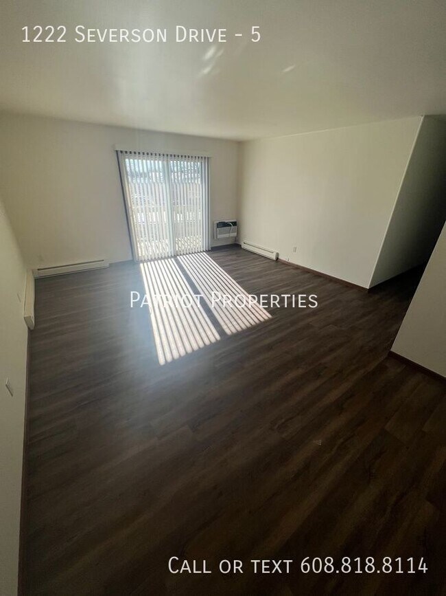 1222 Severson Dr, Unit 5 in Sun Prairie, WI - Building Photo - Building Photo