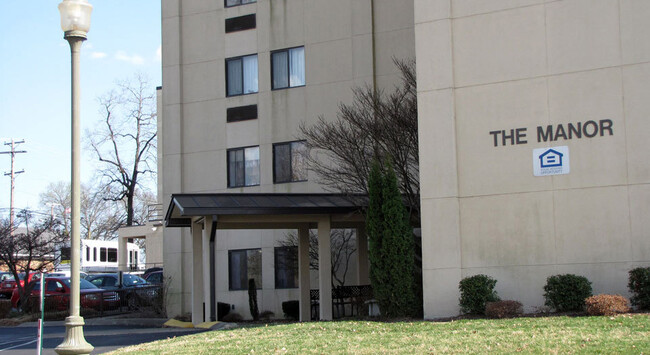 Christian Towers in Gallatin, TN - Building Photo - Building Photo