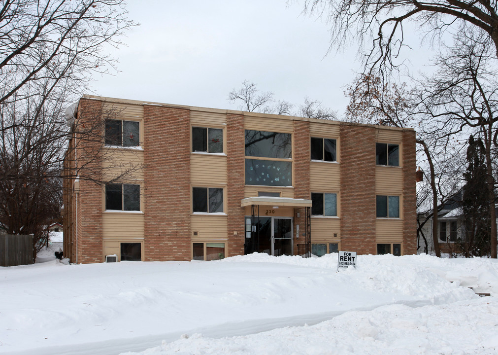 Minnehaha Apartments | 4330 in Minneapolis, MN - Building Photo