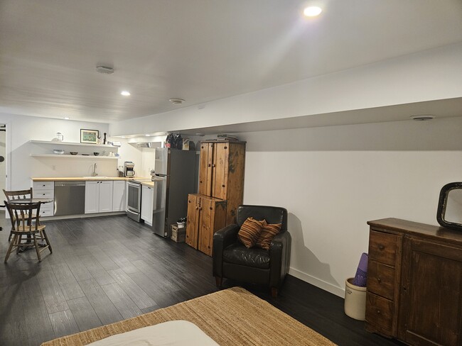 95 Marier Av in Ottawa, ON - Building Photo - Building Photo