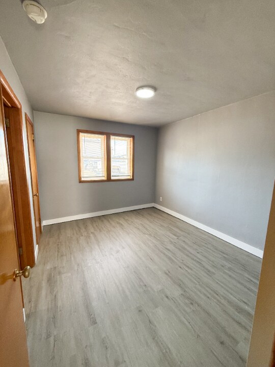 212 E 1st St in Laurel, MT - Building Photo
