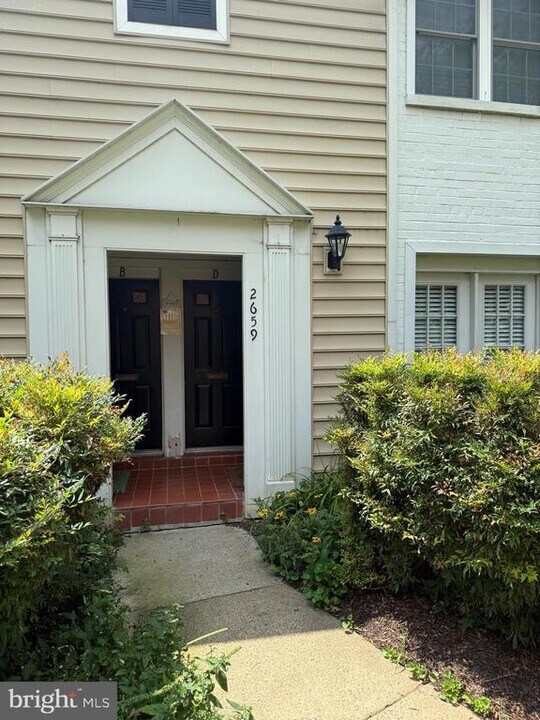 2659 S Walter Reed Dr in Arlington, VA - Building Photo
